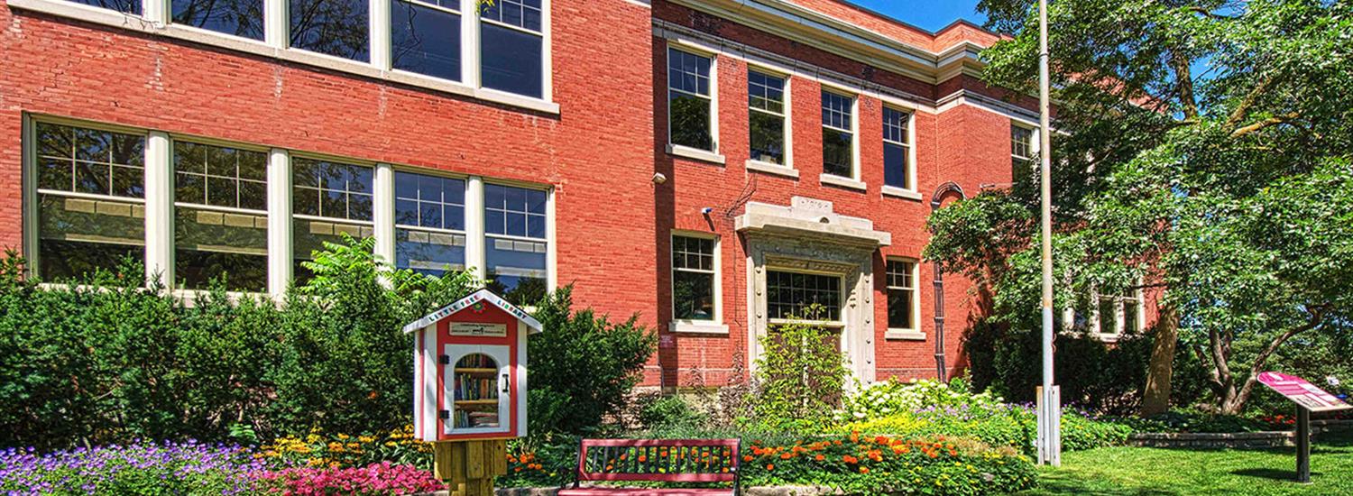 Front photo of Central Public School